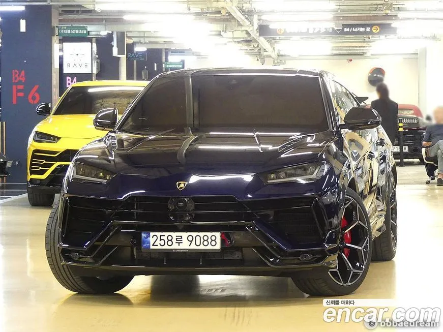 Lamborghini Urus 2023 из KR, фото 3