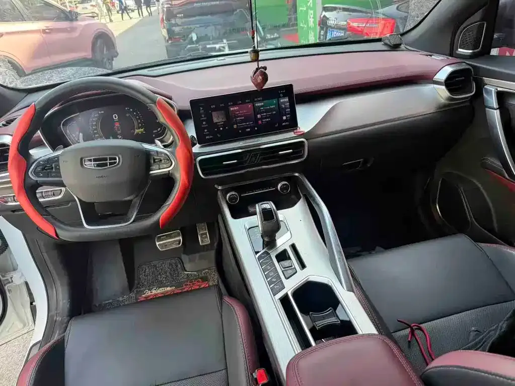 Geely Binyue 2021 из CN, фото 3