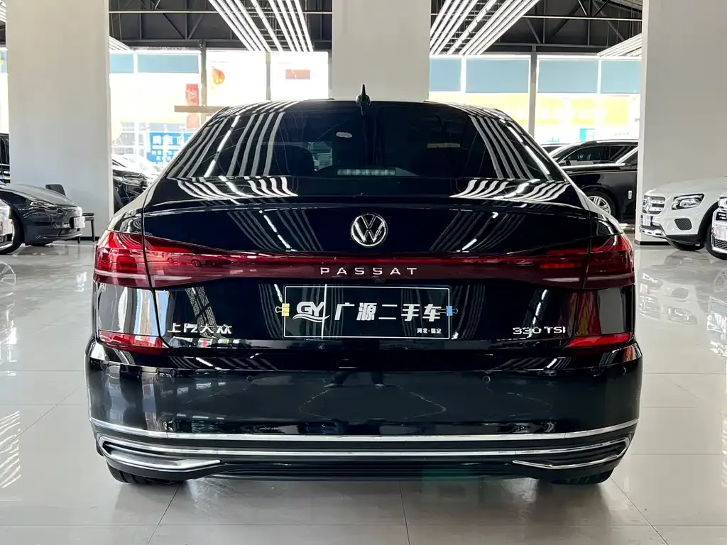 Volkswagen Passat — фото 2
