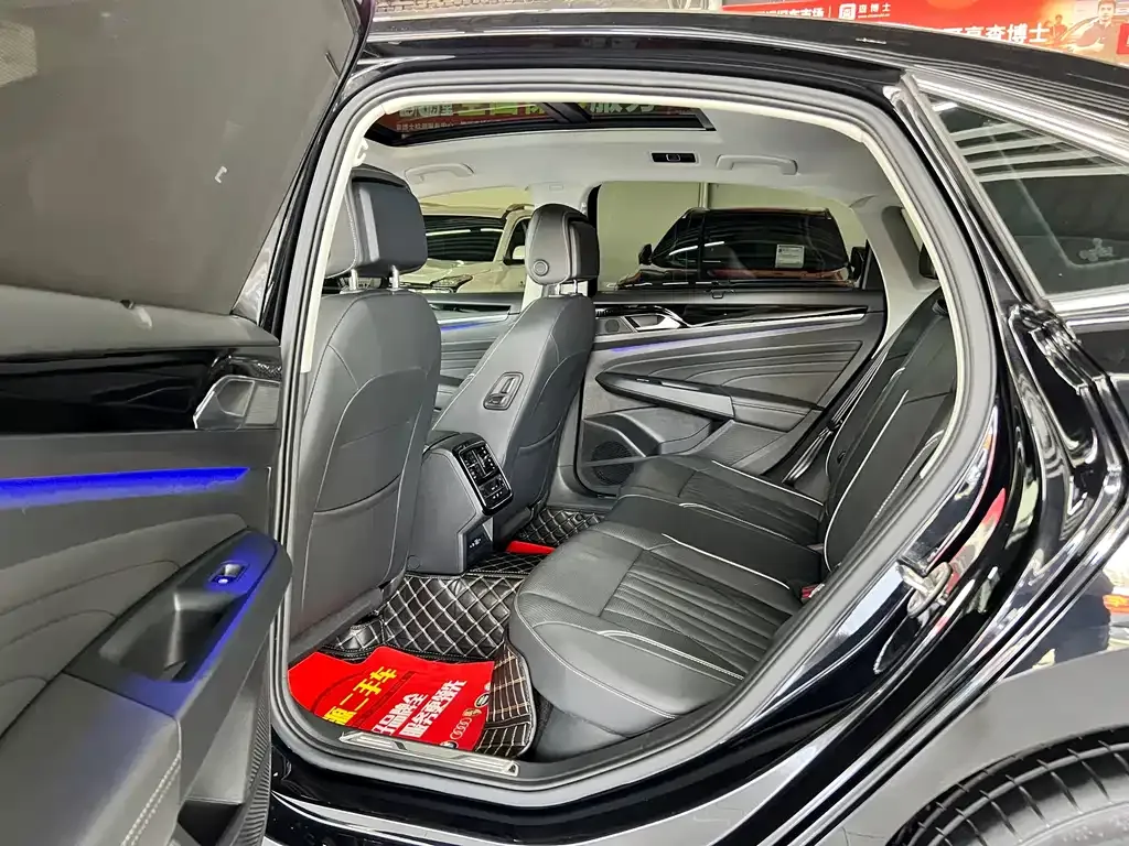 Volkswagen Passat — фото 3