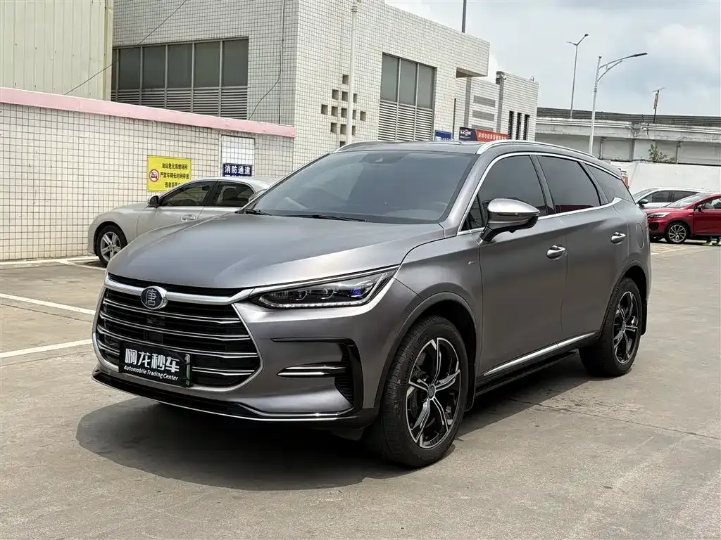 BYD Tang New Energy — фото 1