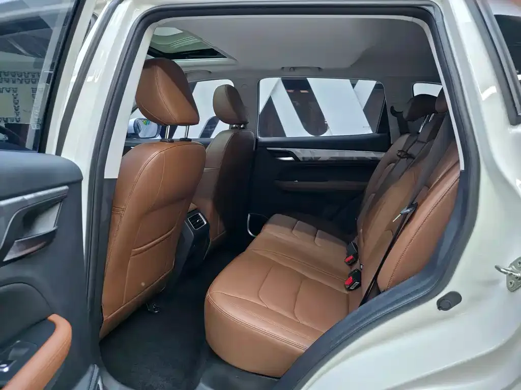Geely Vision X6 2021 из CN, фото 2
