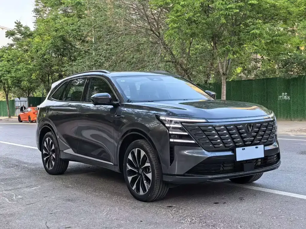 Changan CS75PLUS — фото 7