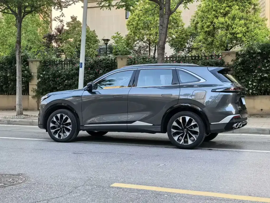 Changan CS75PLUS — фото 9