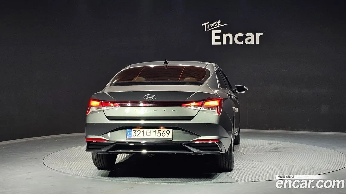 Hyundai AVANTE 2021 из KR, фото 3