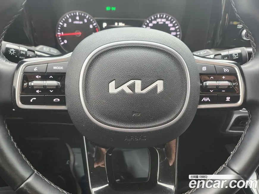 Kia Sorento — фото 6