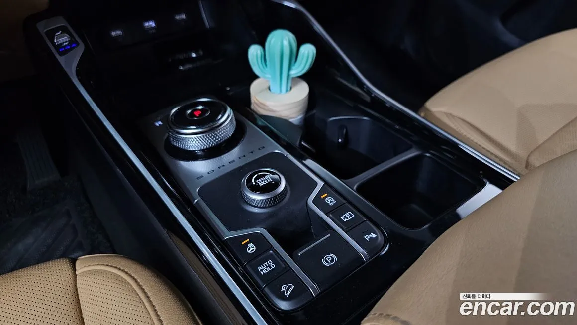 Kia Sorento — фото 9