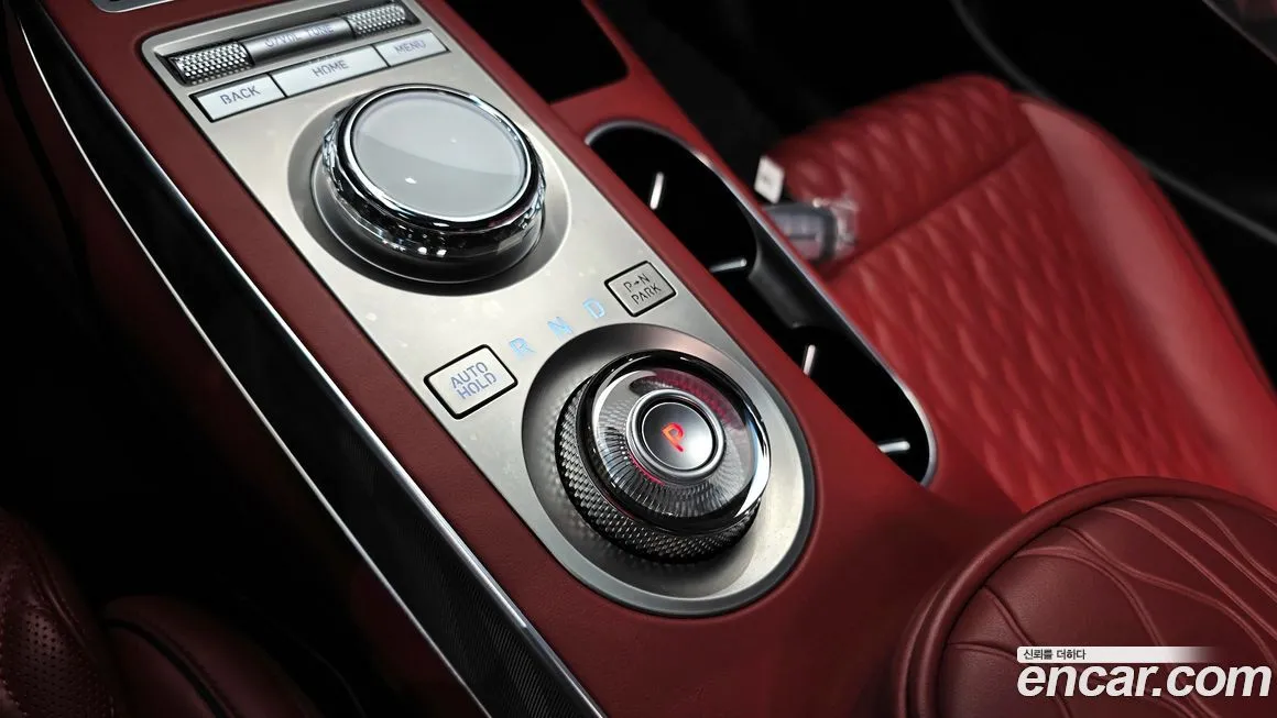 Genesis GV70 — фото 10
