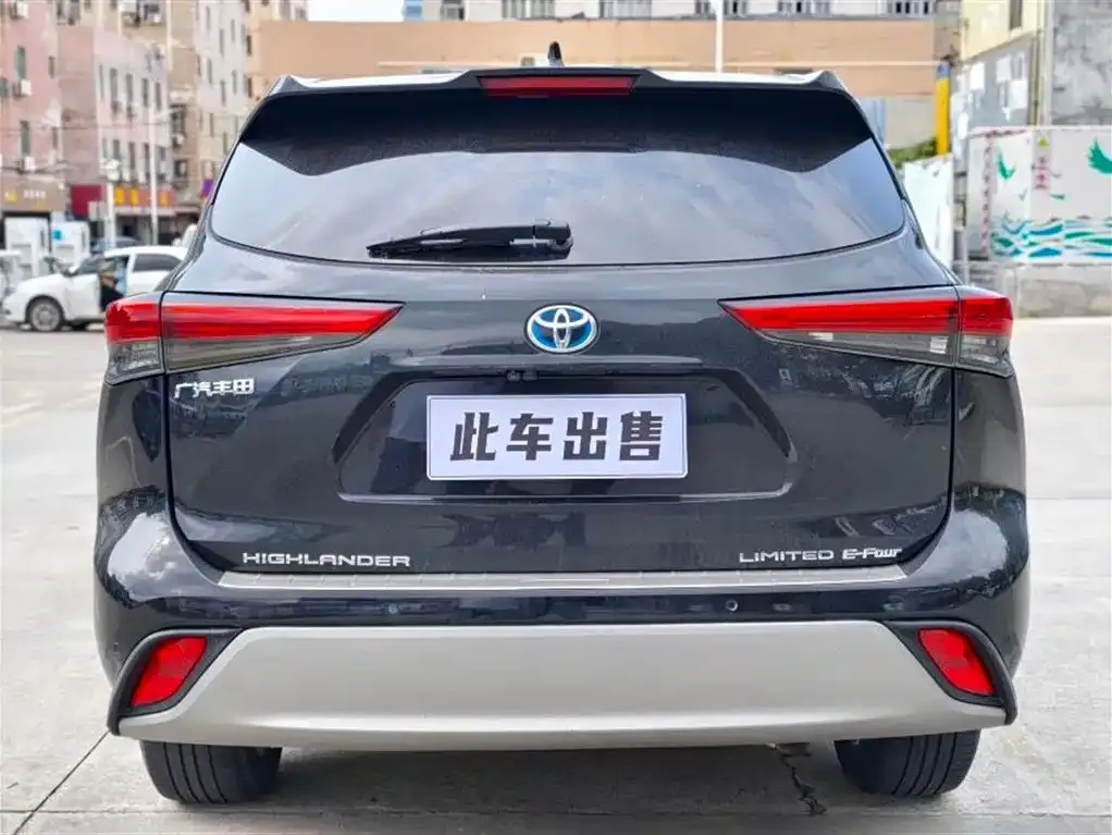 Toyota Highlander — фото 2