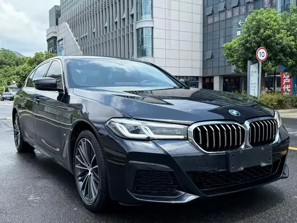 BMW 5 Series — фото 2