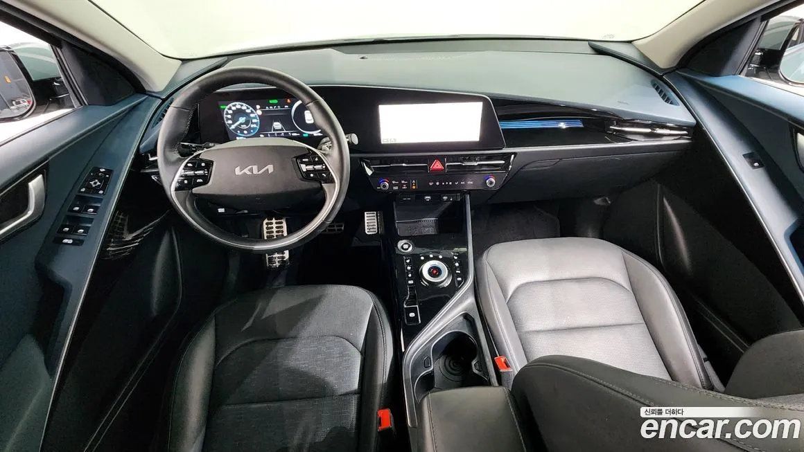 Kia Niro — фото 10
