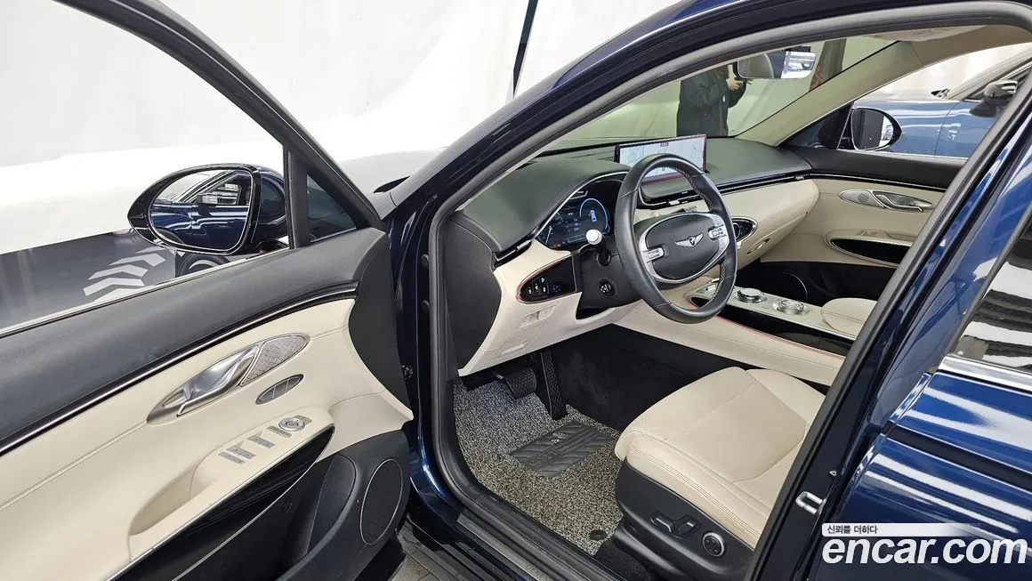 Genesis GV70 — фото 10