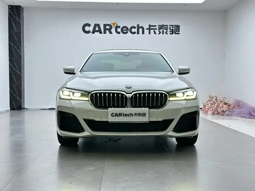 BMW 5 Series — фото 2