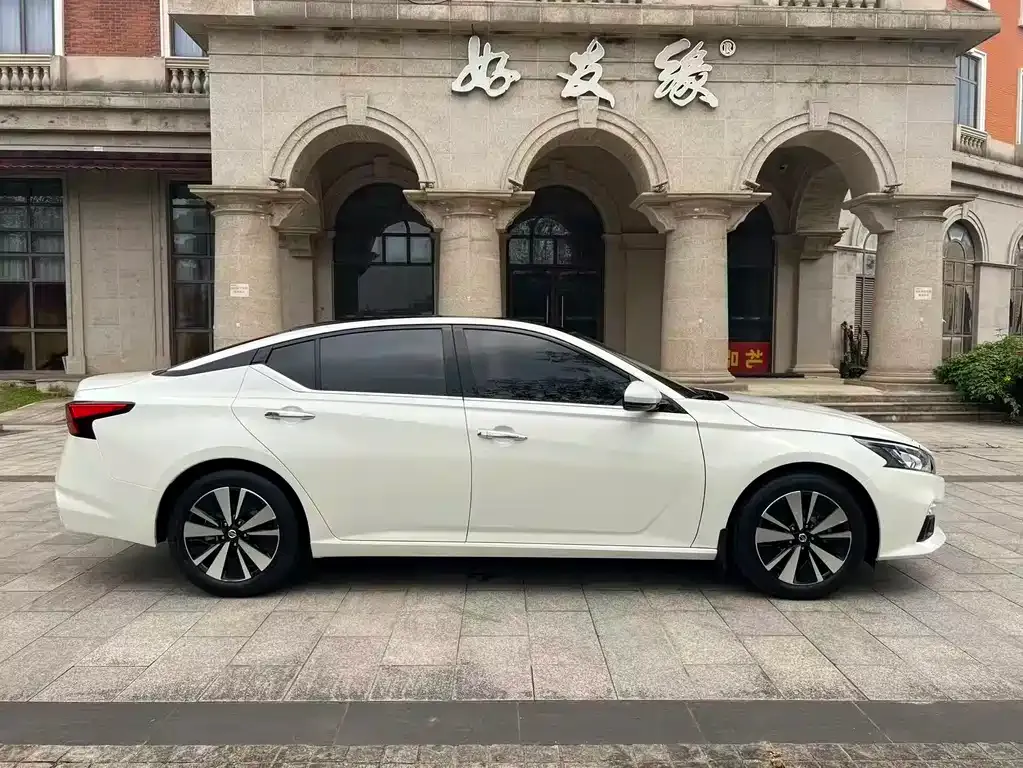 Nissan Teana — фото 6