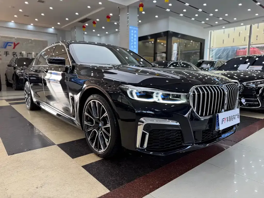 BMW 7 Series — фото 10