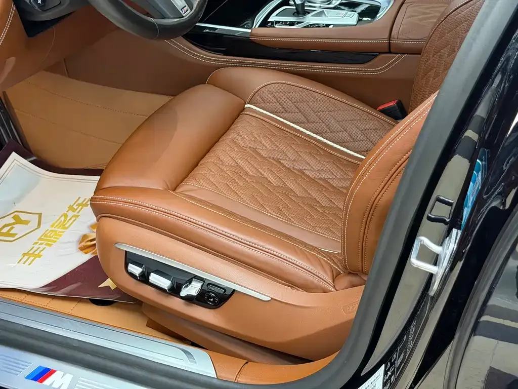 BMW 7 Series — фото 2