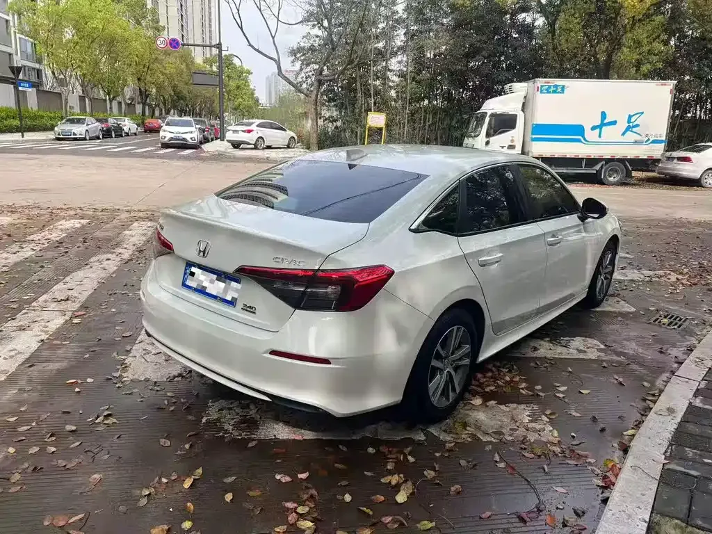 Honda Civic — фото 4