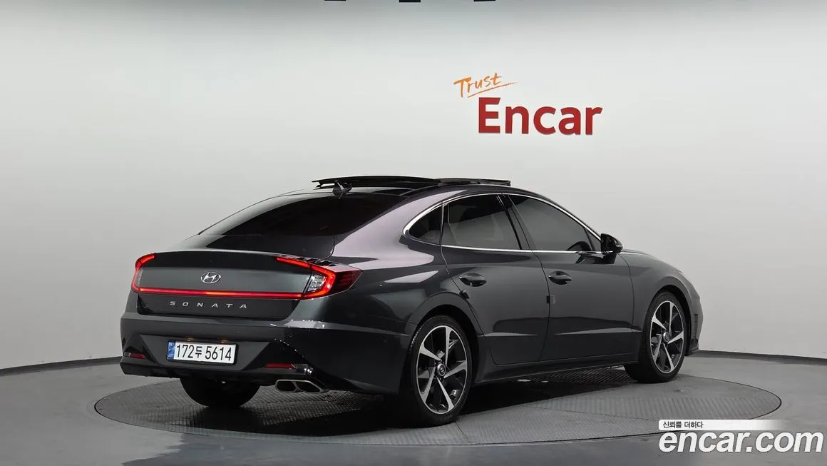 Hyundai Sonata 2022 из KR, фото 2
