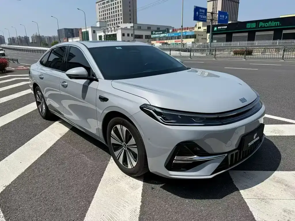 Geely Galaxy A7 2025 из CN, фото 6