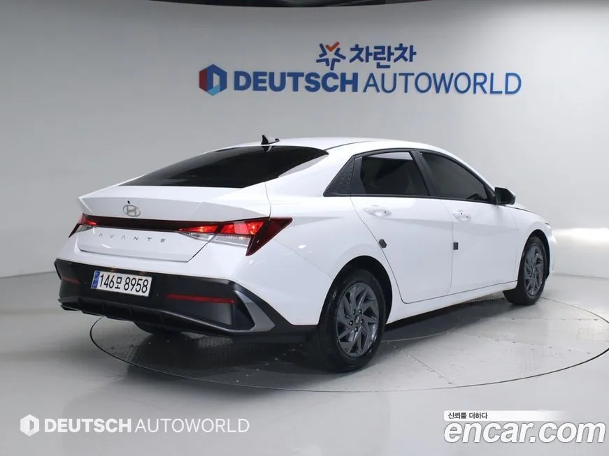 Hyundai AVANTE — фото 2