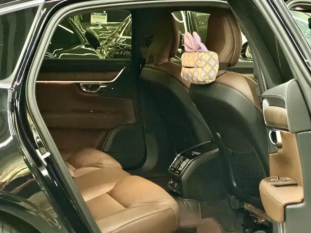 Volvo S90 — фото 4