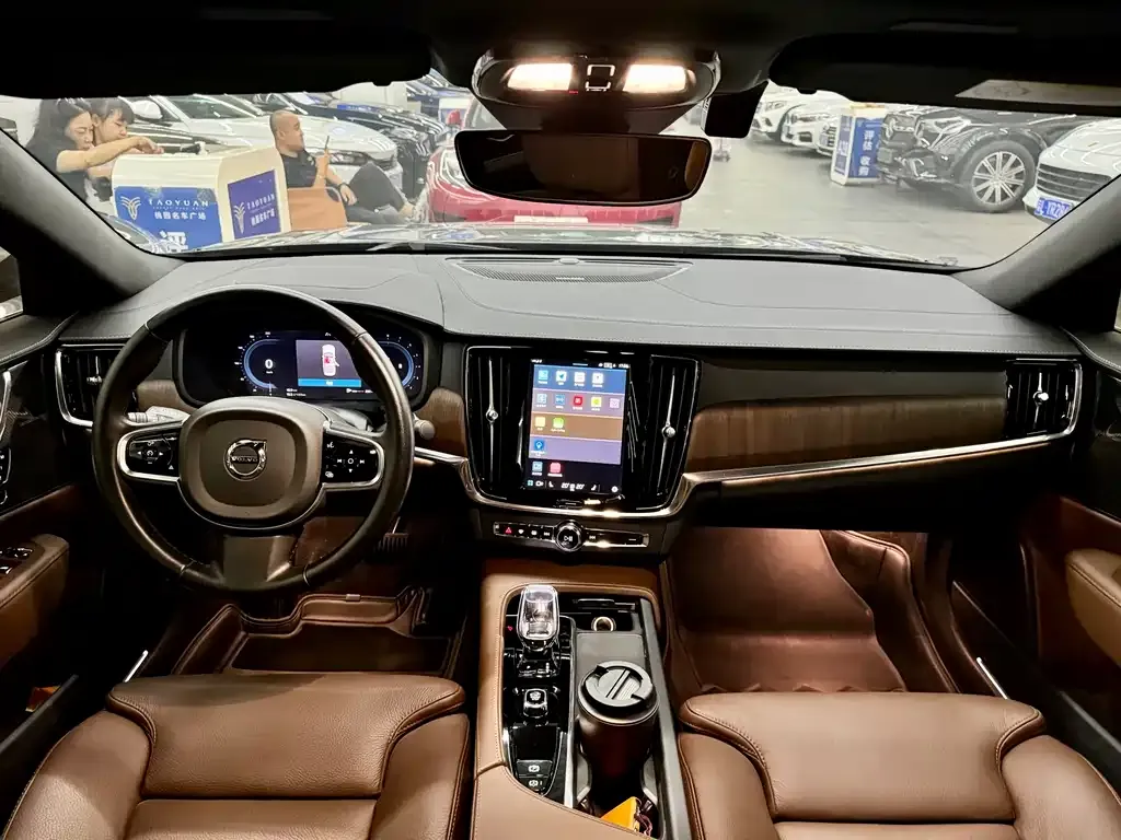Volvo S90 — фото 2