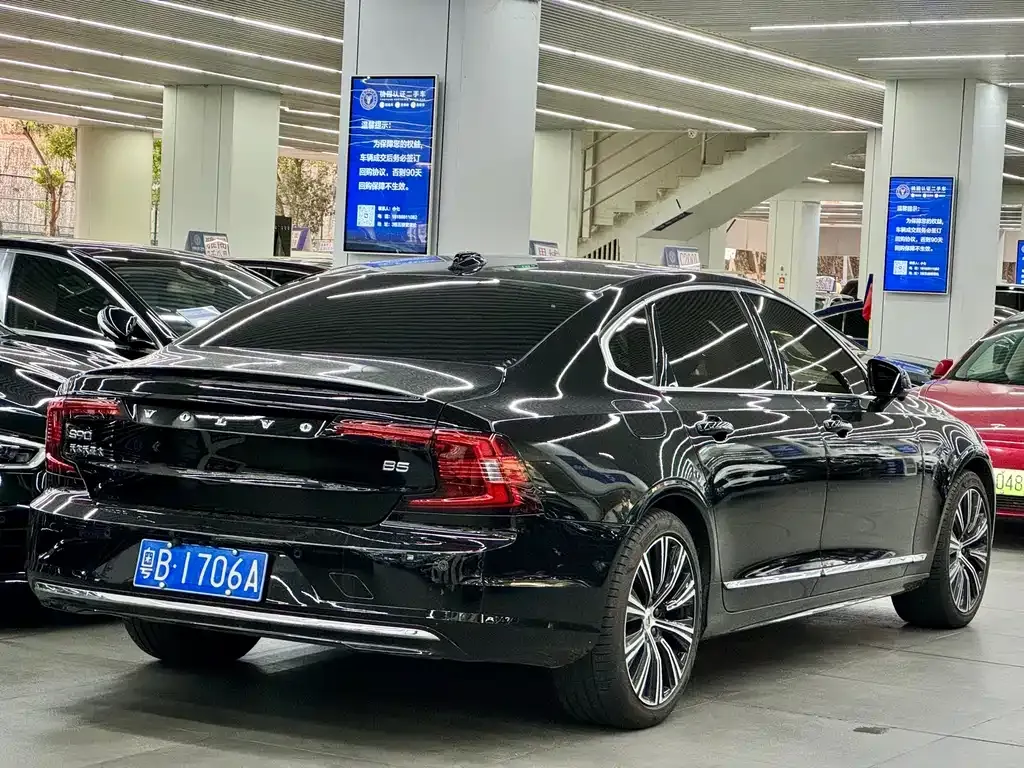 Volvo S90 — фото 6