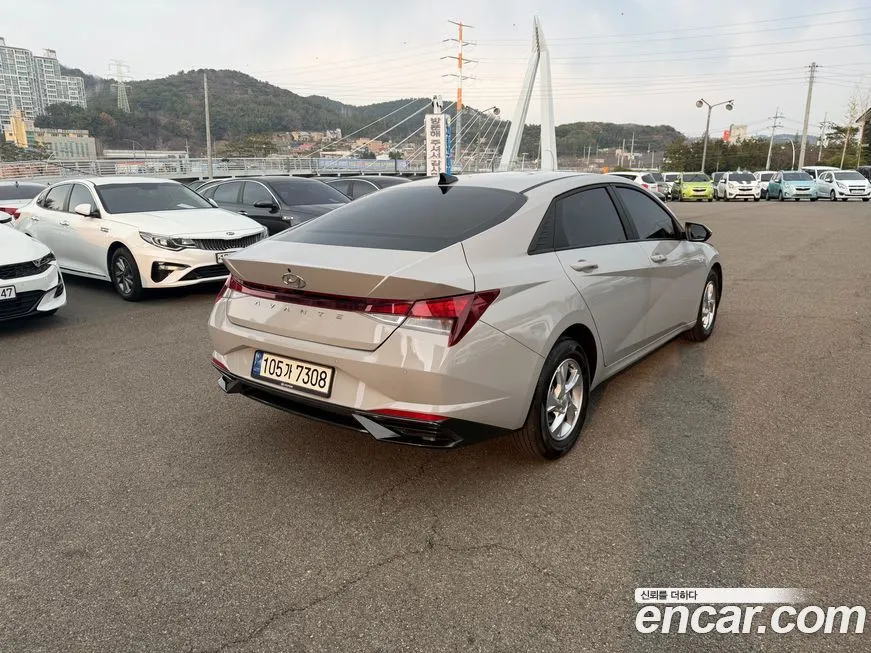 Hyundai AVANTE — фото 8