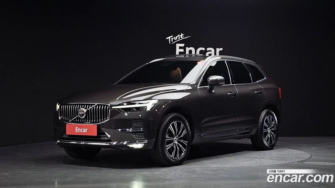 Volvo XC60 — фото 1