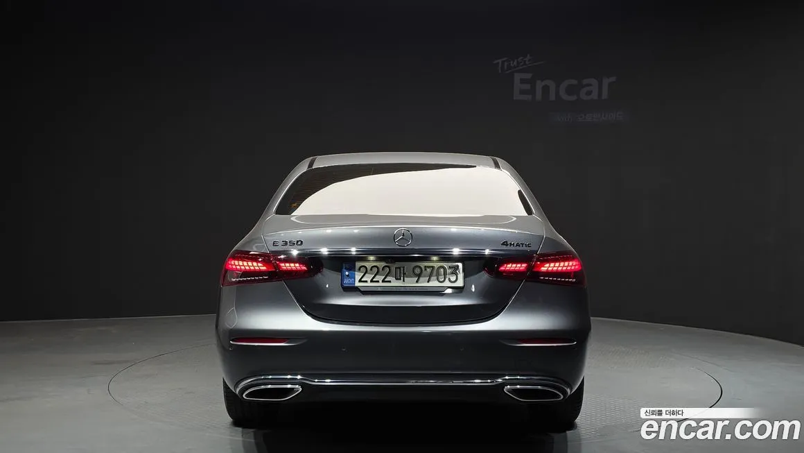 Mercedes-Benz E-Class — фото 4