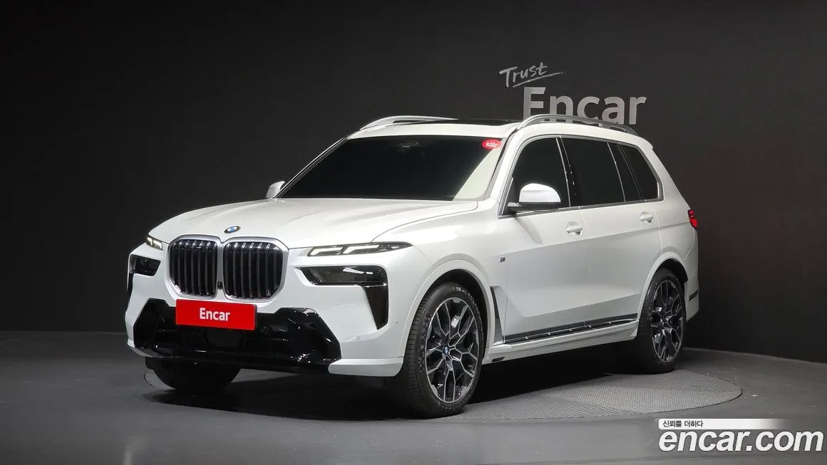 BMW X7 — фото 1