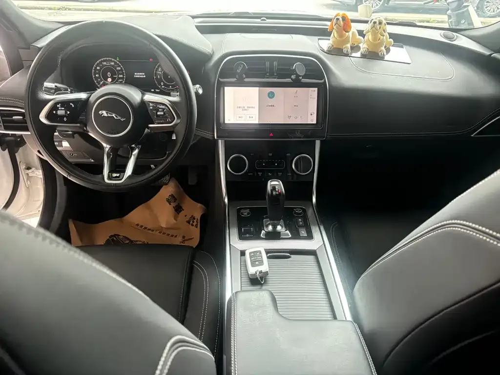 Jaguar XEL — фото 10