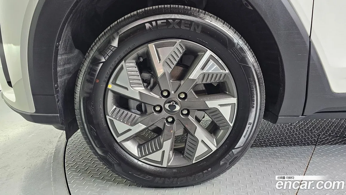 KG Mobility (Ssangyong) Torres — фото 8