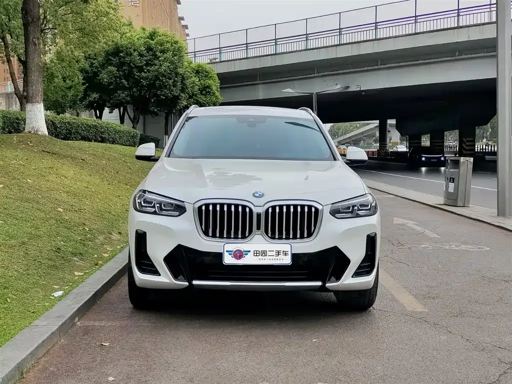 BMW X3 — фото 9