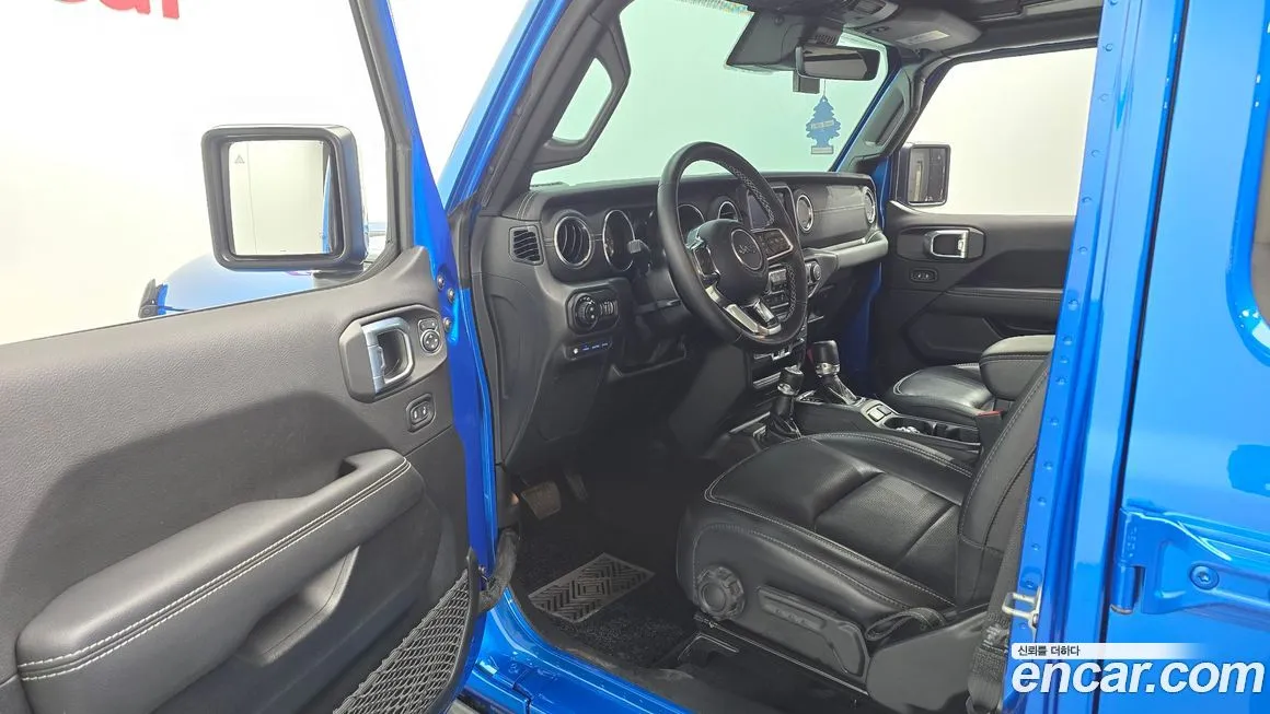 Jeep Wrangler 2022 из KR, фото 5