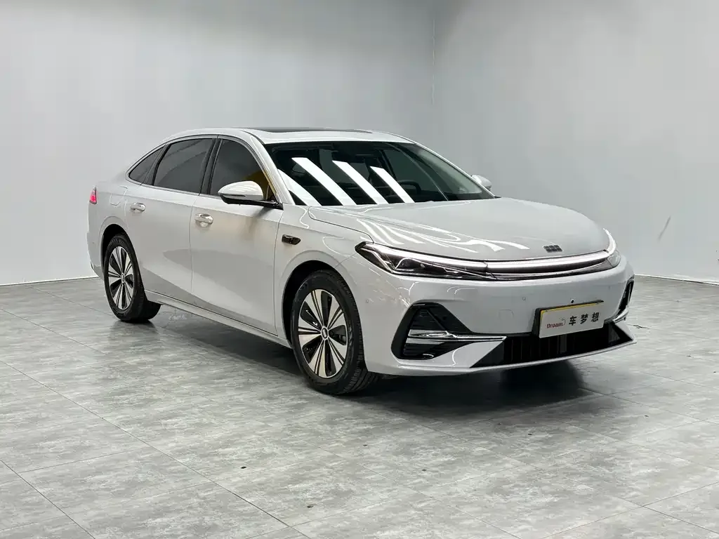 Geely Galaxy A7 — фото 9