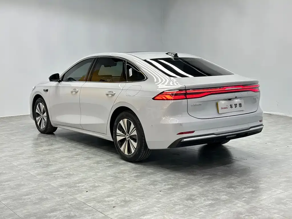 Geely Galaxy A7 — фото 6