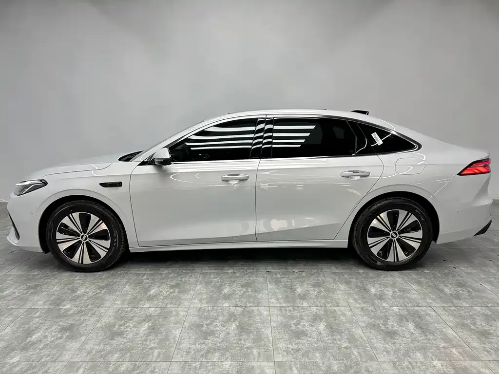 Geely Galaxy A7 — фото 2