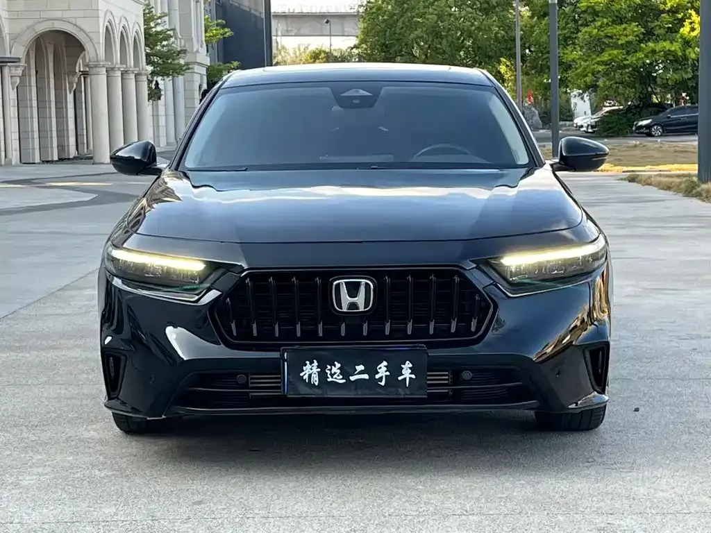 Honda Inspire — фото 1
