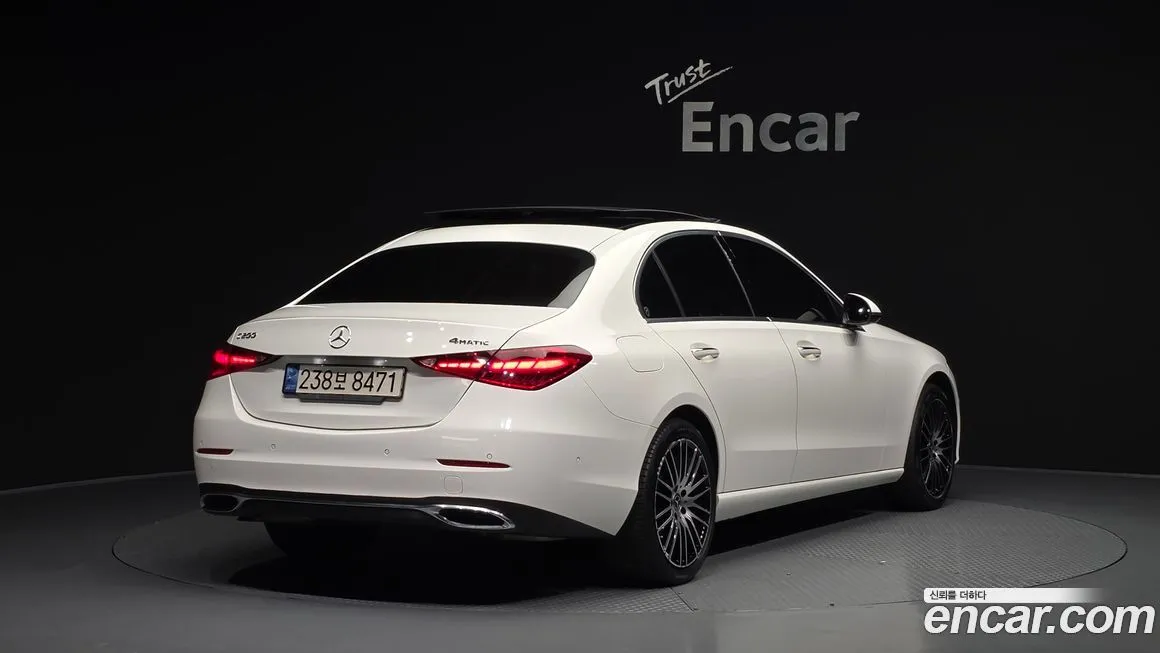 Mercedes-Benz C-Class 2022 из KR, фото 2
