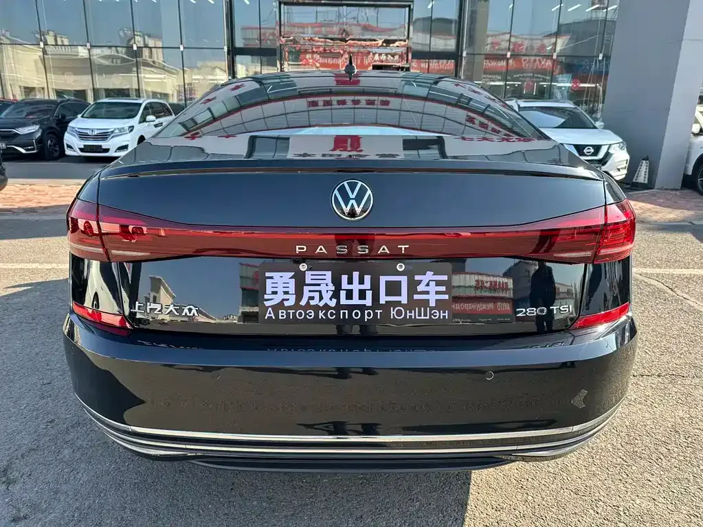 Volkswagen Passat — фото 6
