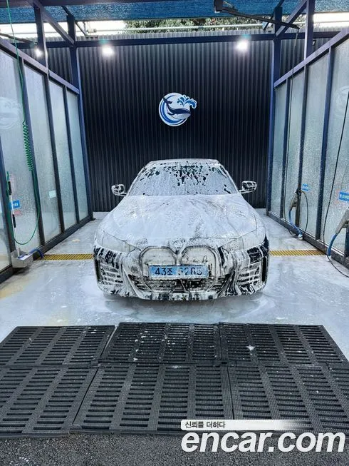 BMW i4 — фото 1
