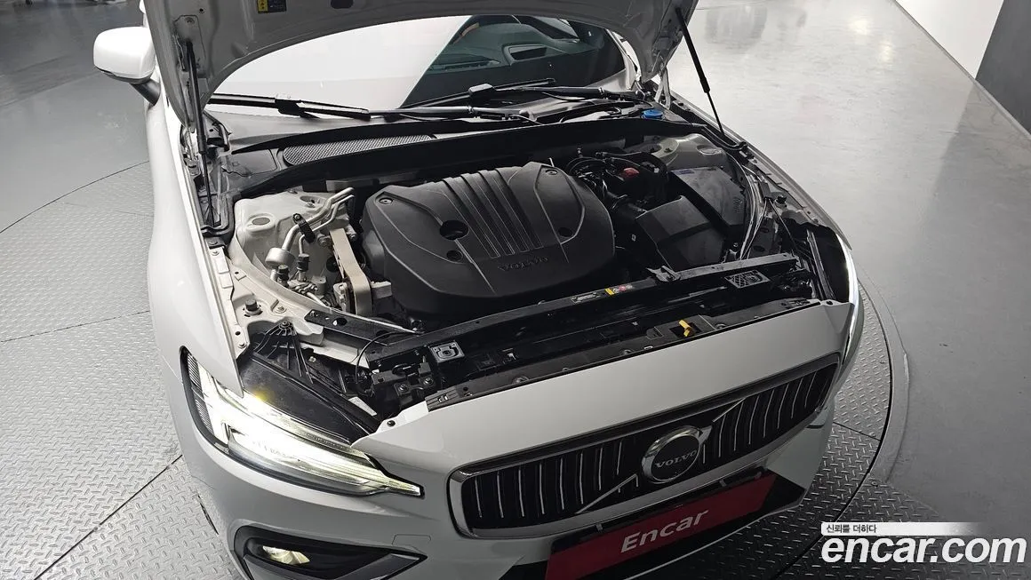 Volvo S60 2024 из KR, фото 7