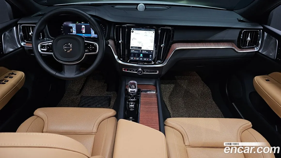 Volvo S60 2024 из KR, фото 8