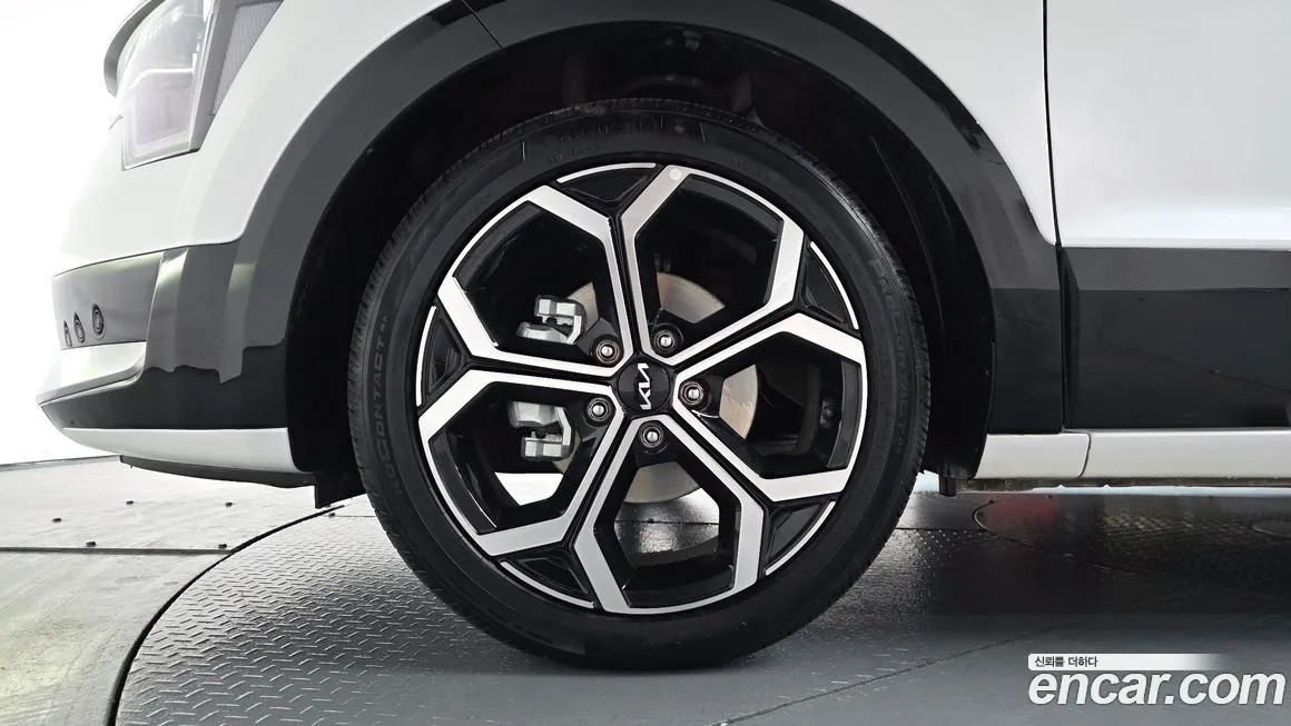 Kia Niro — фото 10
