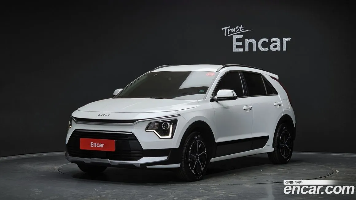 Kia Niro — фото 1