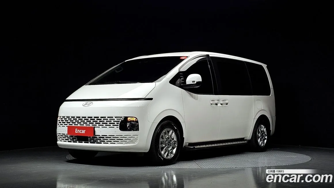 Hyundai Staria