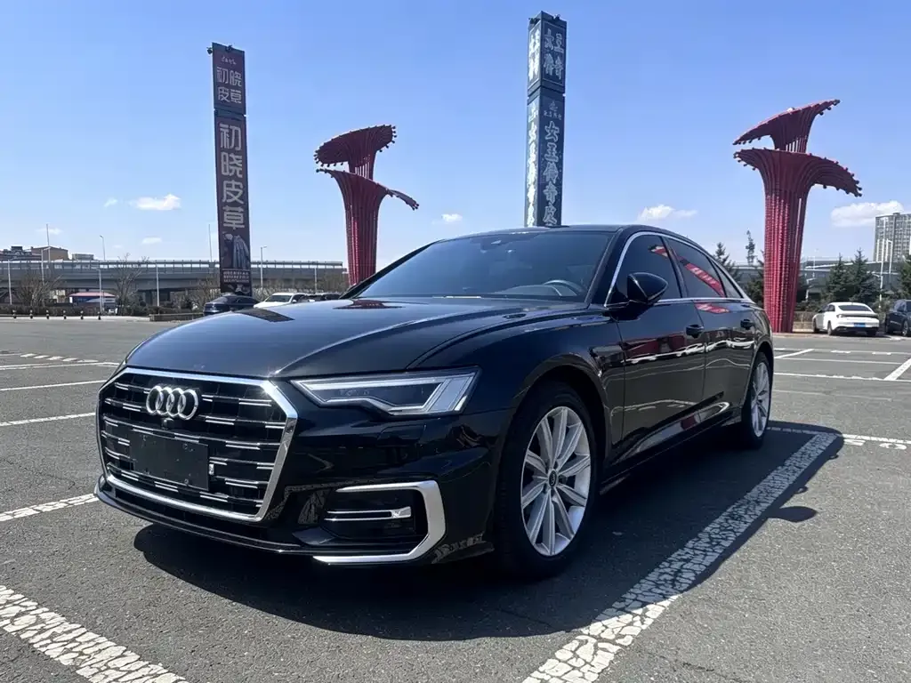 Audi A6L — фото 1