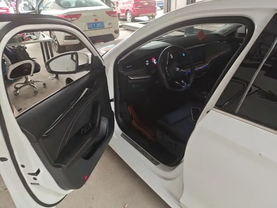 Skoda Octavia — фото 6