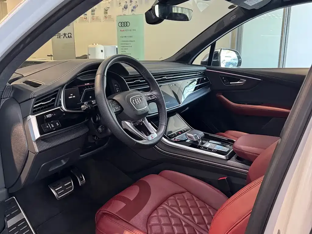 Audi SQ7 2024 из CN, фото 4